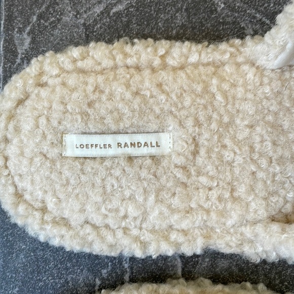Loeffler Randall cream shearling slipper - Picture 7 of 7